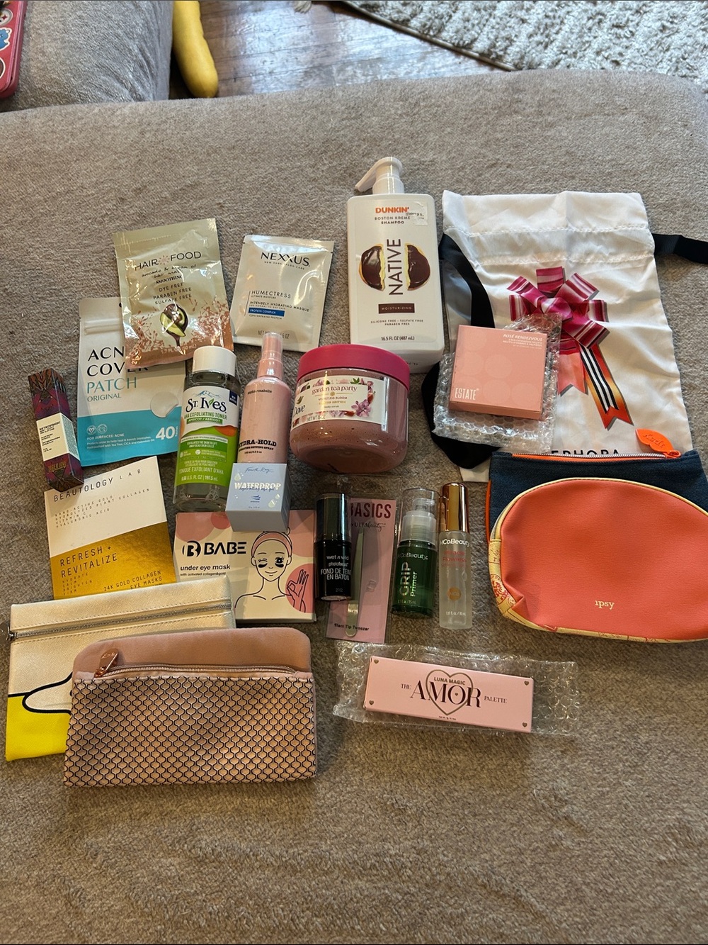 Giant brand new beauty bundle